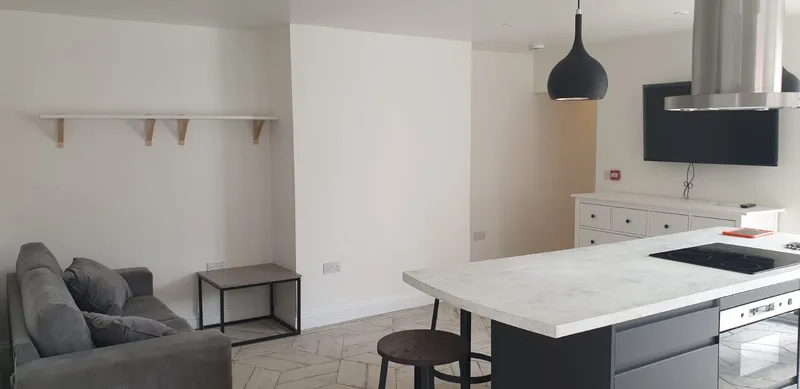 Stunning 1 Bed Flat// AUG 2026 - Image 2